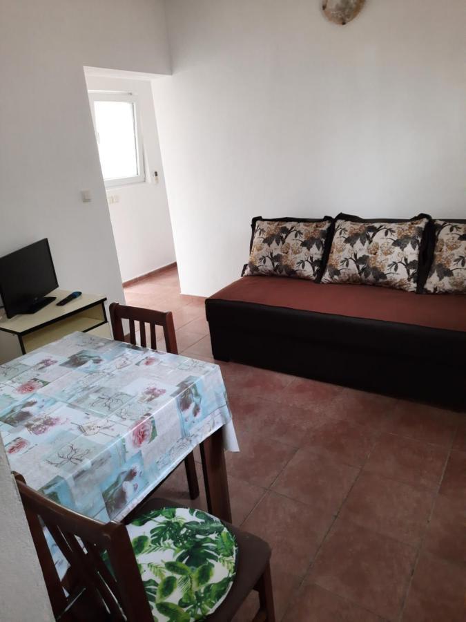 Apartmani Na Moru Bar Exterior photo
